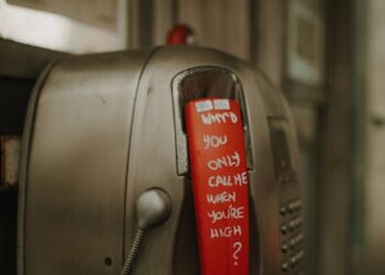 20 Funny Quotes to Make You Laugh Out Loud