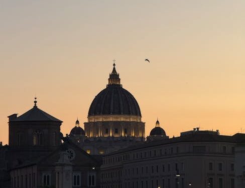 Unlocking Wisdom: Top Quotes by Famous Authors to Inspire Your Day