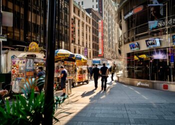 5 Famous Historical Quotes Every Student Should Know