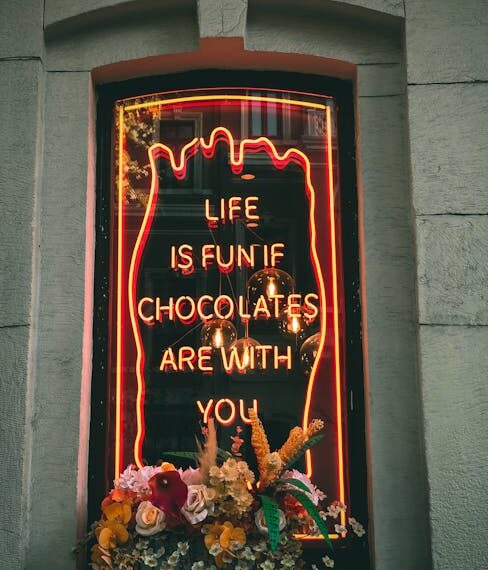 15 Funny Quotes About Daily Life to Keep Your Spirits High