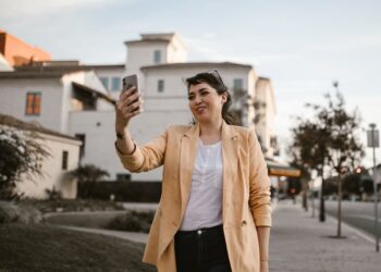 20 Short Love Quotes to Elevate Your Romance